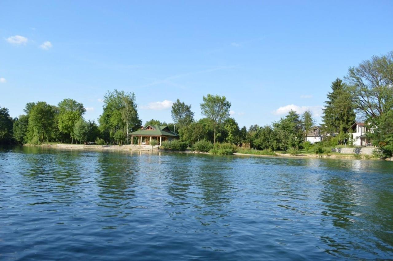 Villa My Island Bihac Bagian luar foto
