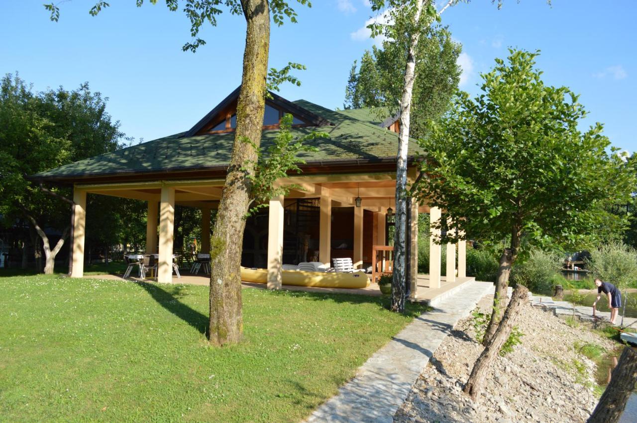 Villa My Island Bihac Bagian luar foto