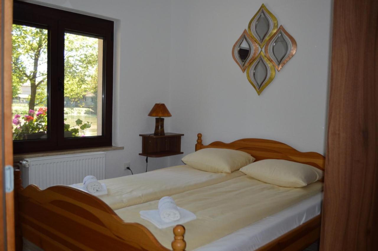 Villa My Island Bihac Bagian luar foto