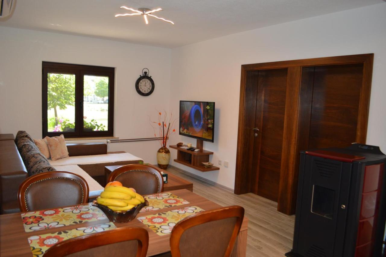Villa My Island Bihac Bagian luar foto